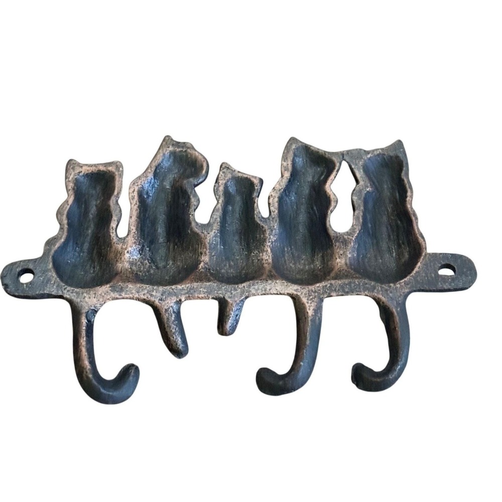 Cats and Kittens Cast Metal Key Hook Wall Mount - Picture 2 of 3
